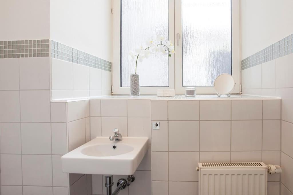 Exclusive 2-Room Souterrain Apartment Nuremberga Exterior foto